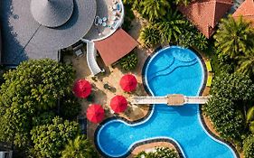 Sashas Holiday Village